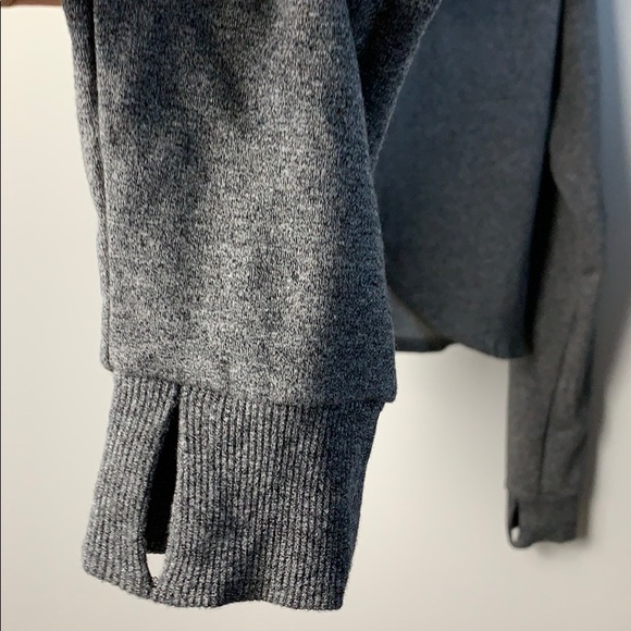 Grey wrap split back hoodie with thumb holes - Picture 3 of 3